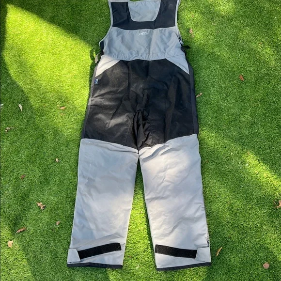 AFTCO Silver and Black Outdoor Bib - Picture 3 of 4